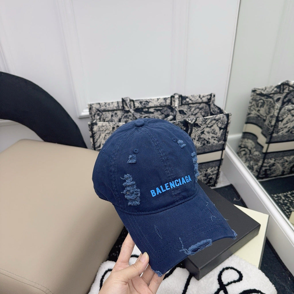 Balenciaga  Baseball Cap