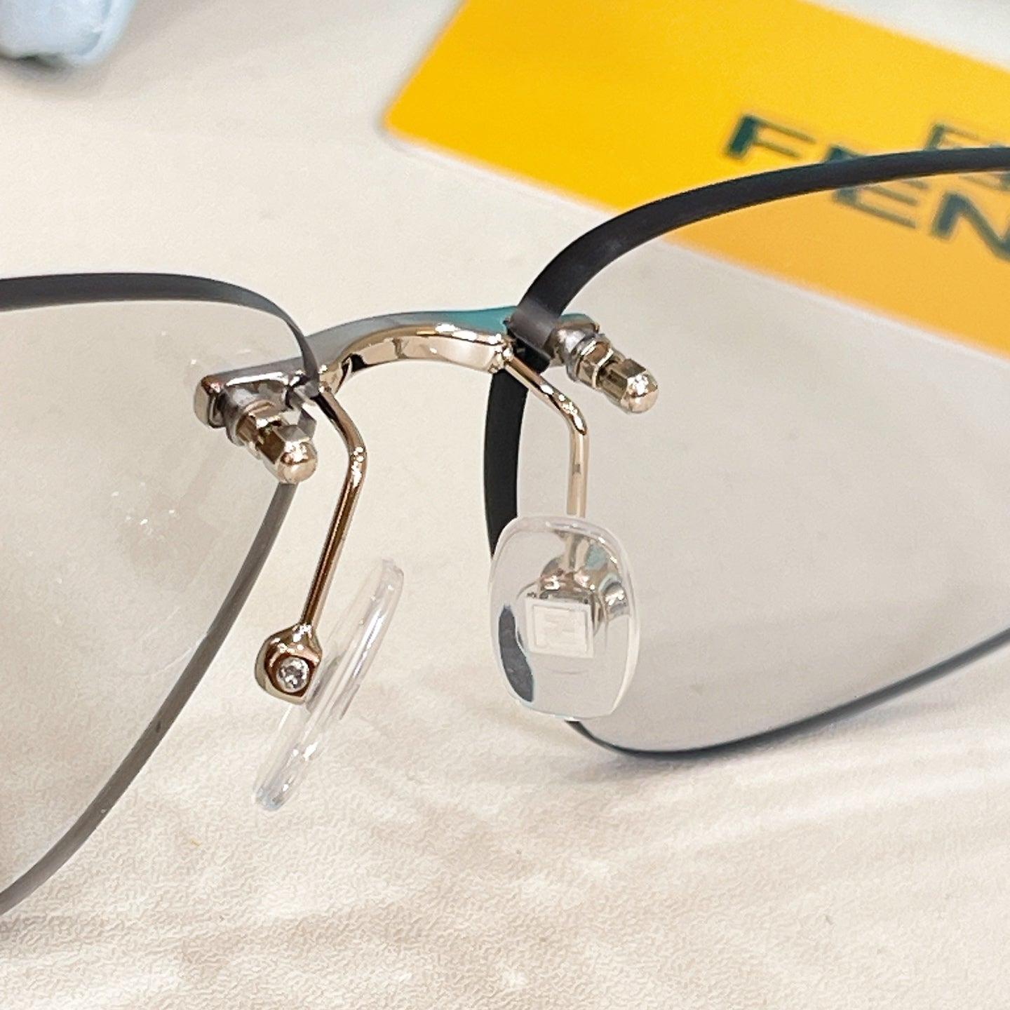 FENDI Sunglasses-FE5116US