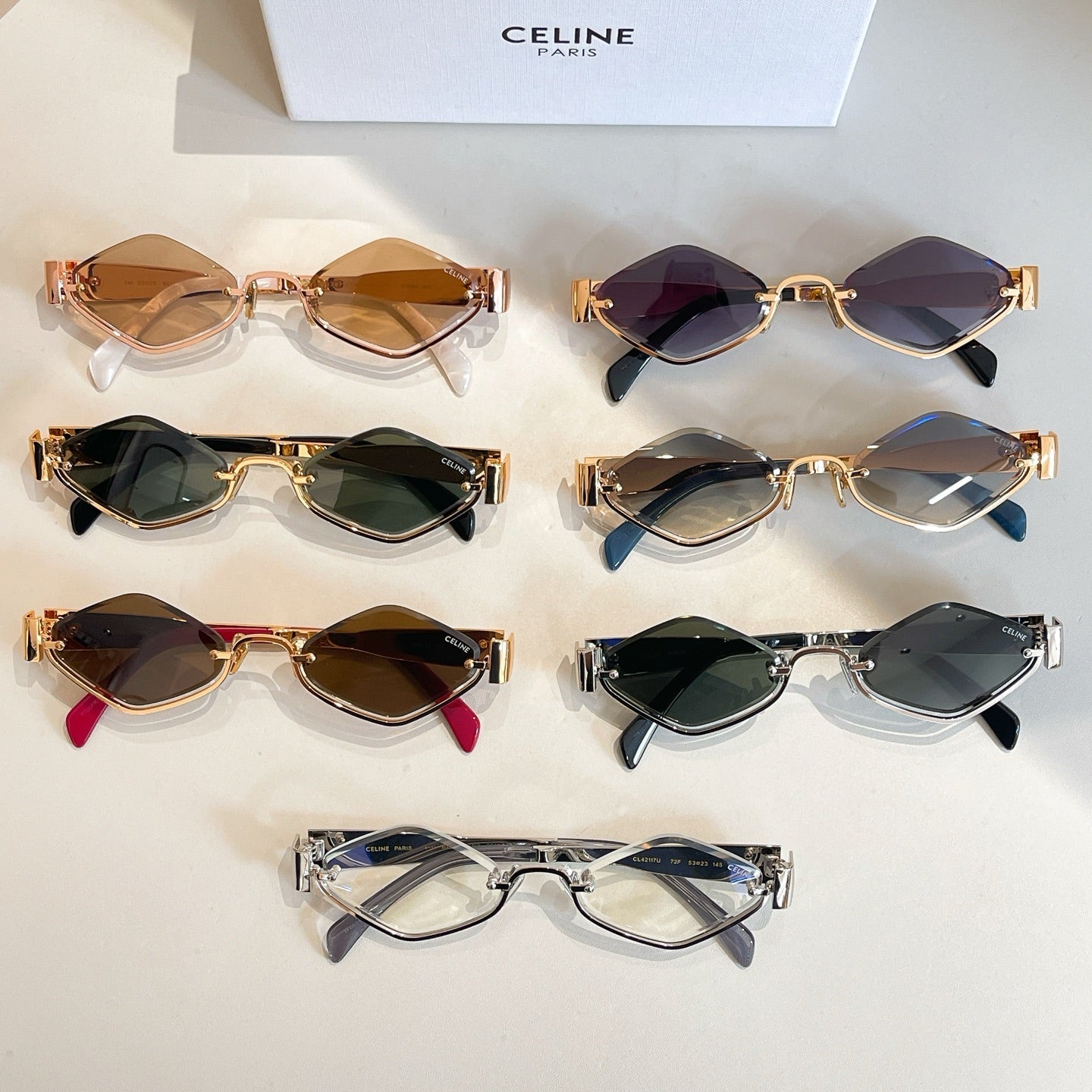CELINE Sunglasses CL42117U