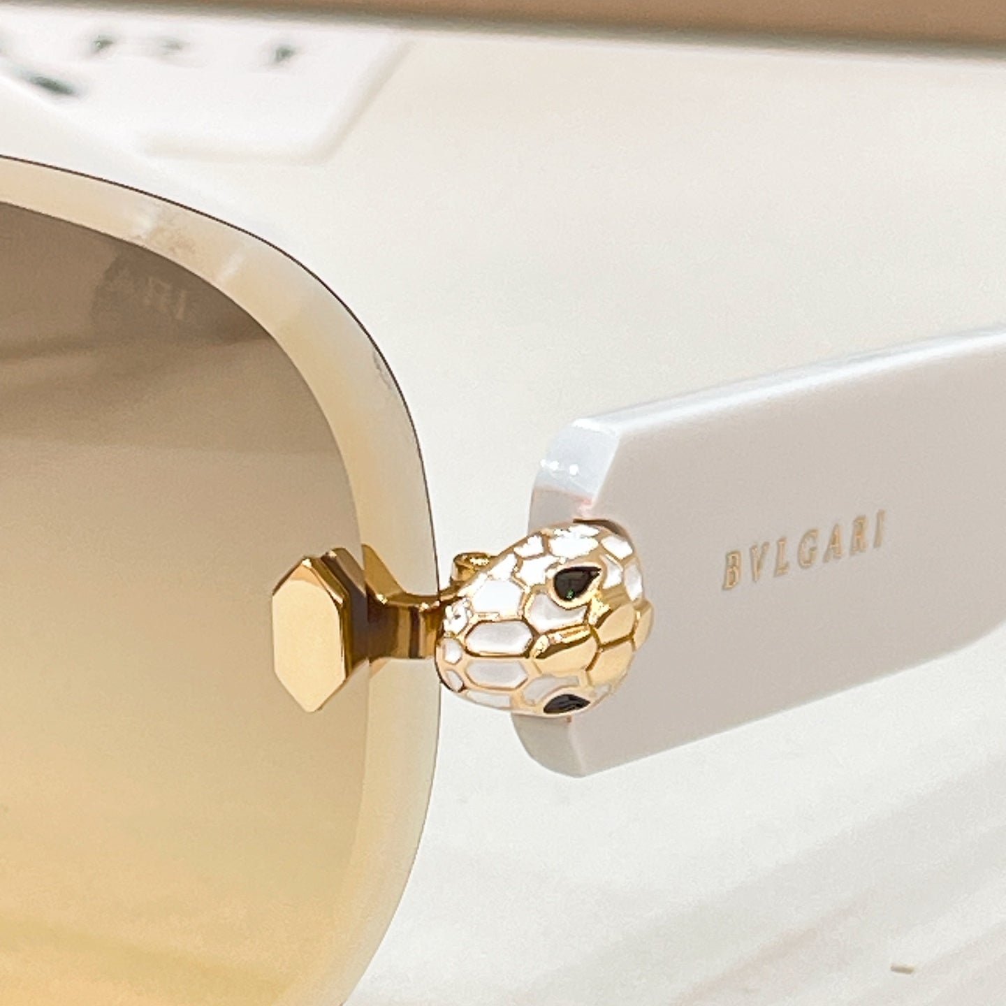 BVLGARI Sunglasses BV40075U