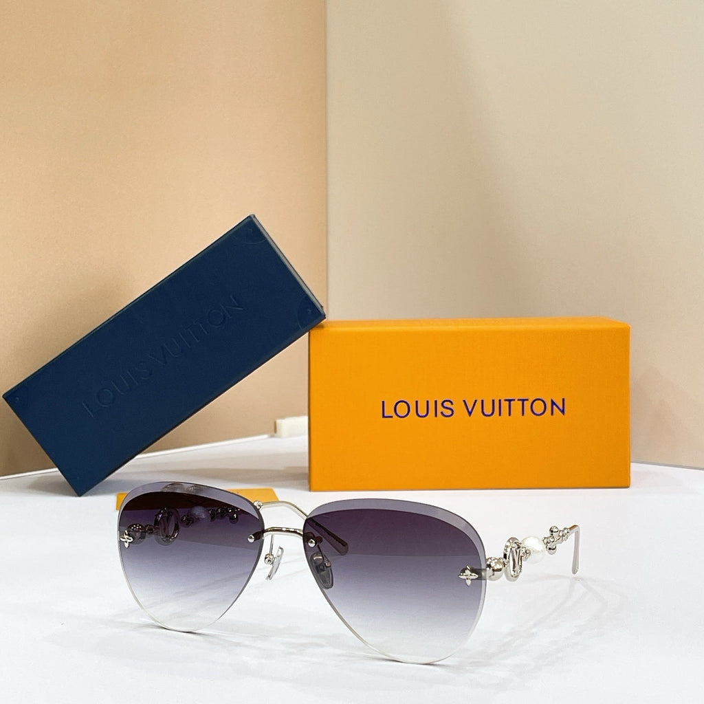 LOUIS VUITTON Sunglasses Z3318U